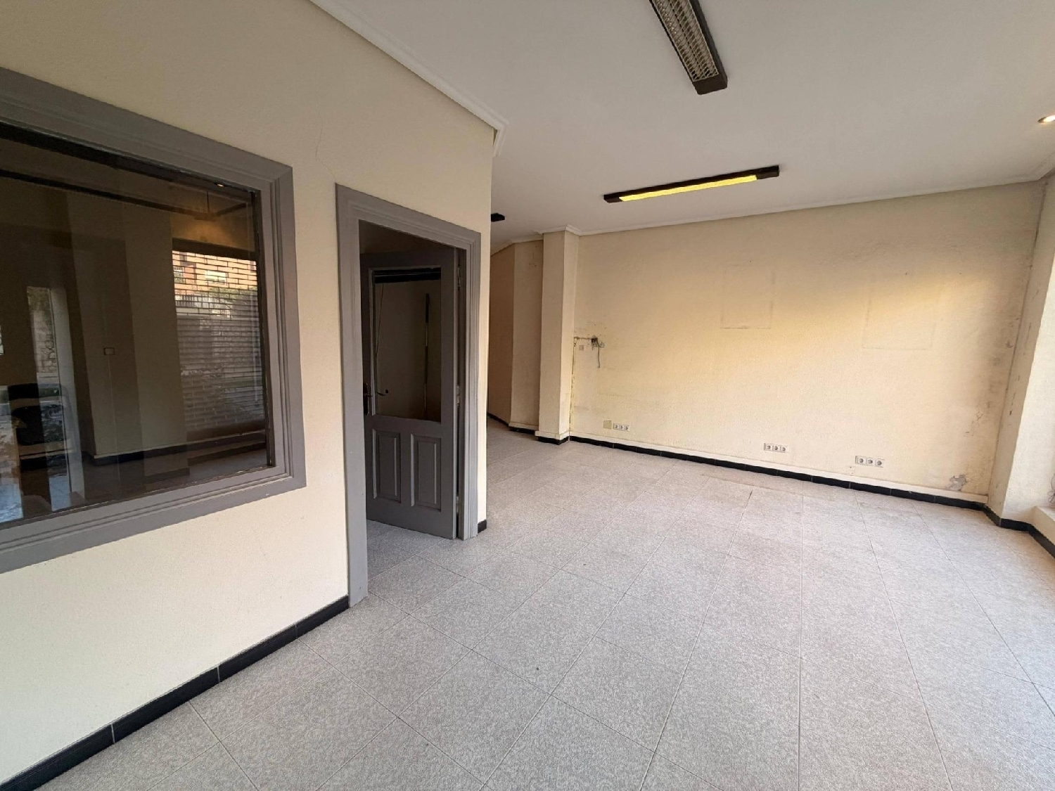 en venta local Santander Centro 39001 Comarca De Santander 2