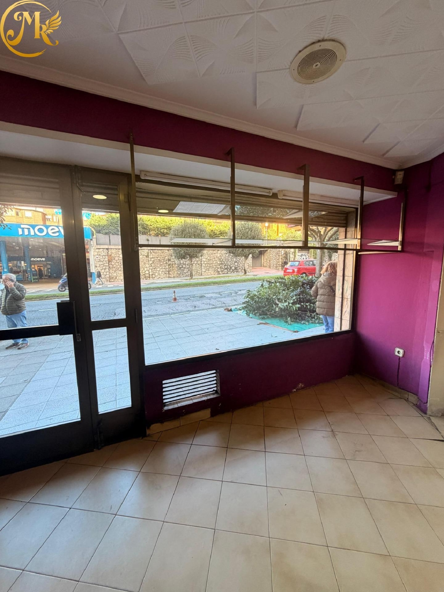  en venta local Santander Centro 39001 Comarca De Santander 2