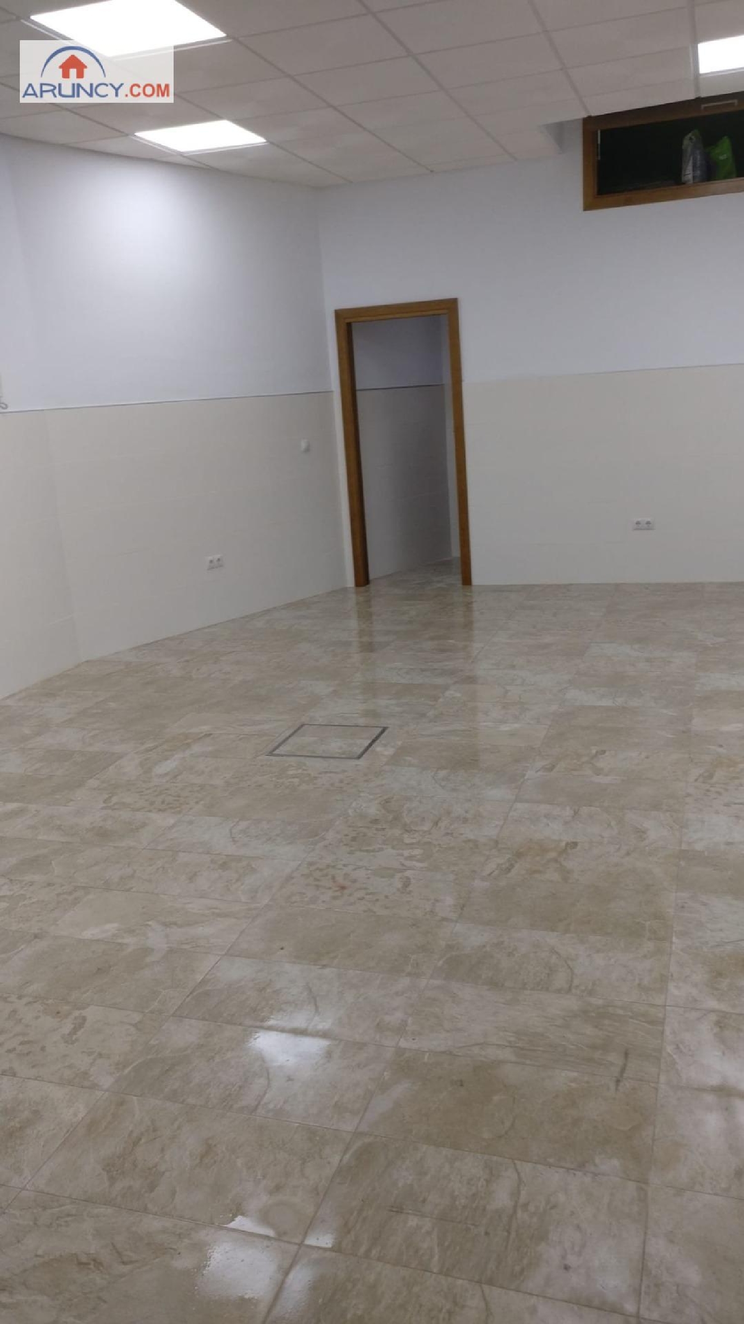 till salu lokal Sevilla La Nueva Sur 1