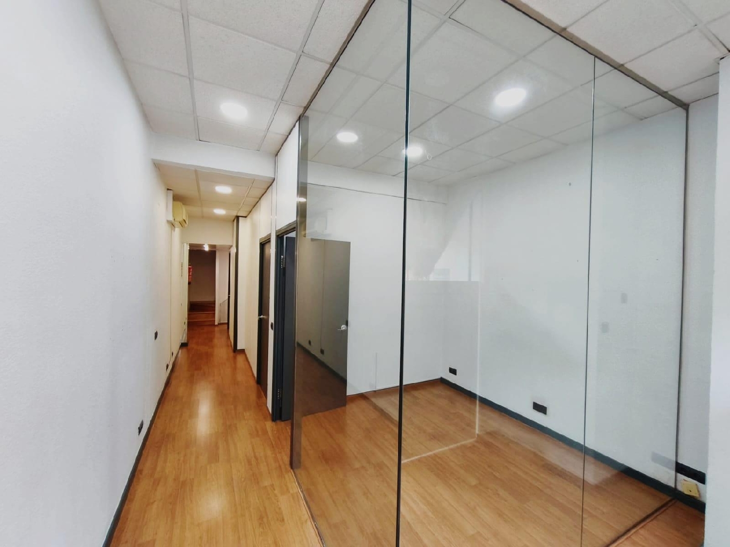  till salu lokal Sevilla La Nueva Sur 2