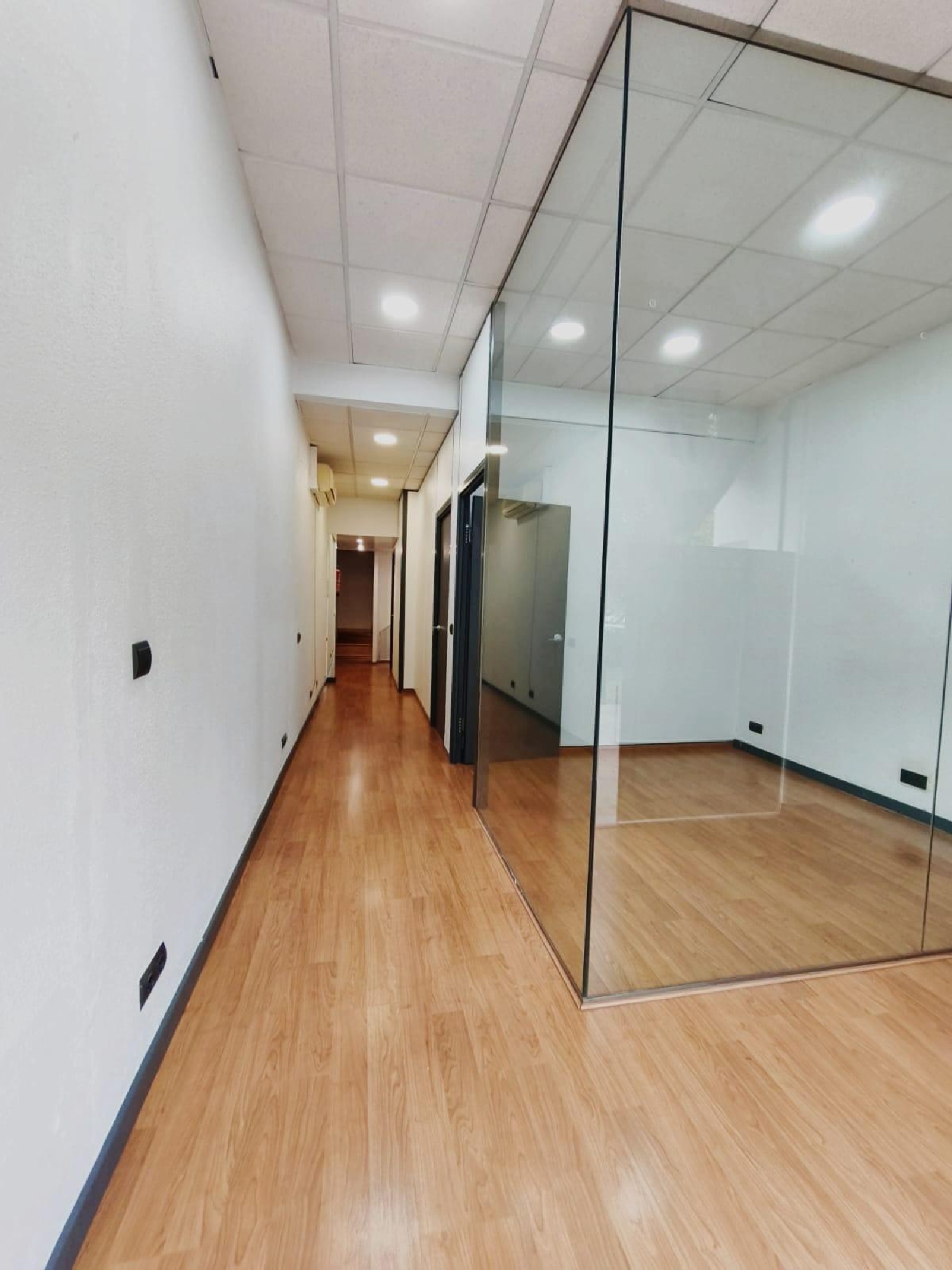  till salu lokal Sevilla La Nueva Sur 1