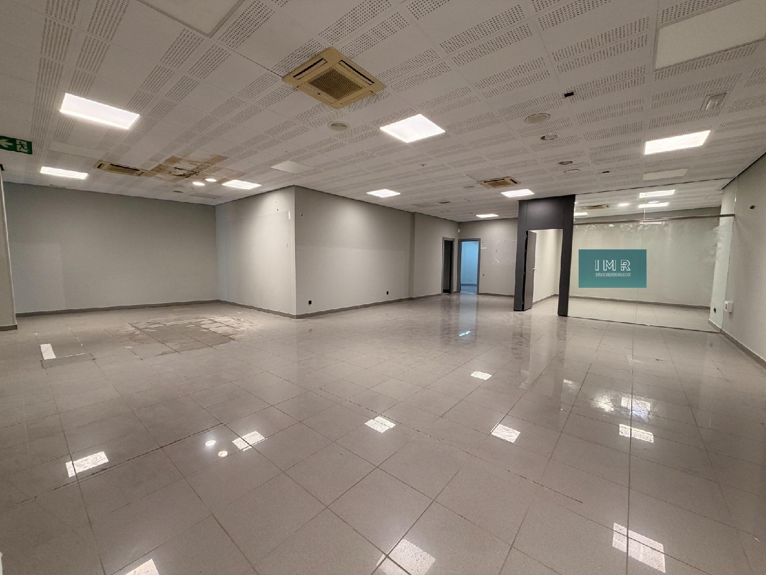 te koop bedrijfsruimte Sevilla La Nueva Sur 1