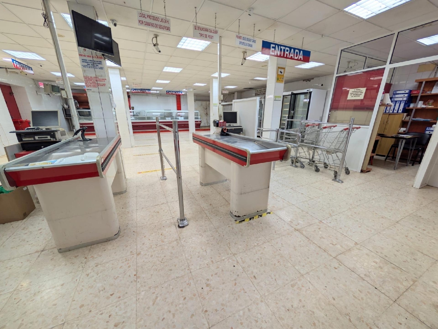  te koop bedrijfsruimte Sevilla La Nueva Sur 2