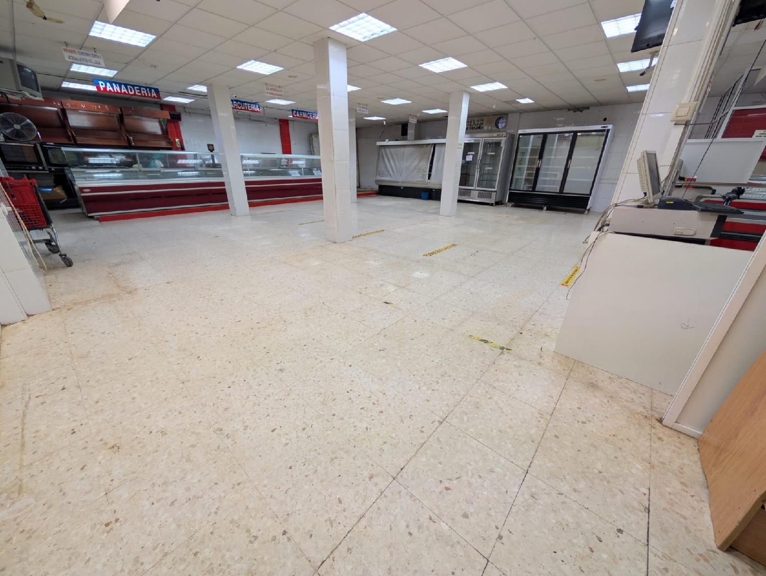  te koop bedrijfsruimte Sevilla La Nueva Sur 1