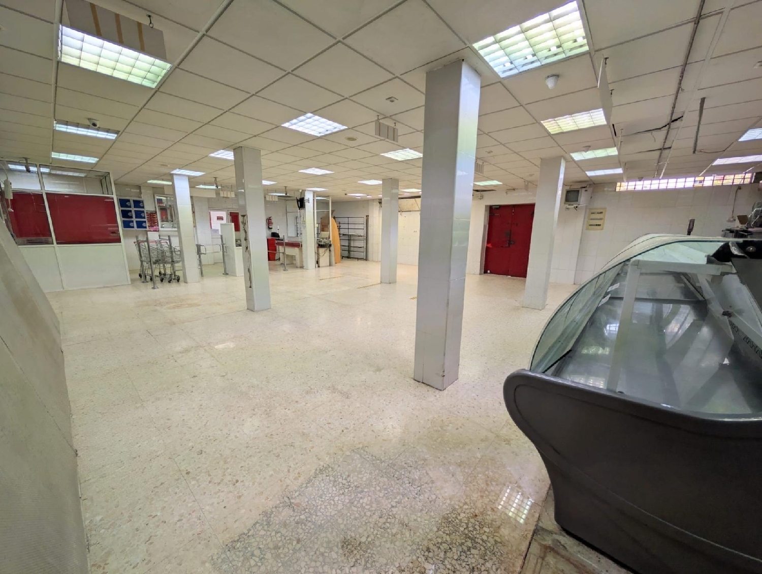  te koop bedrijfsruimte Sevilla La Nueva Sur 7