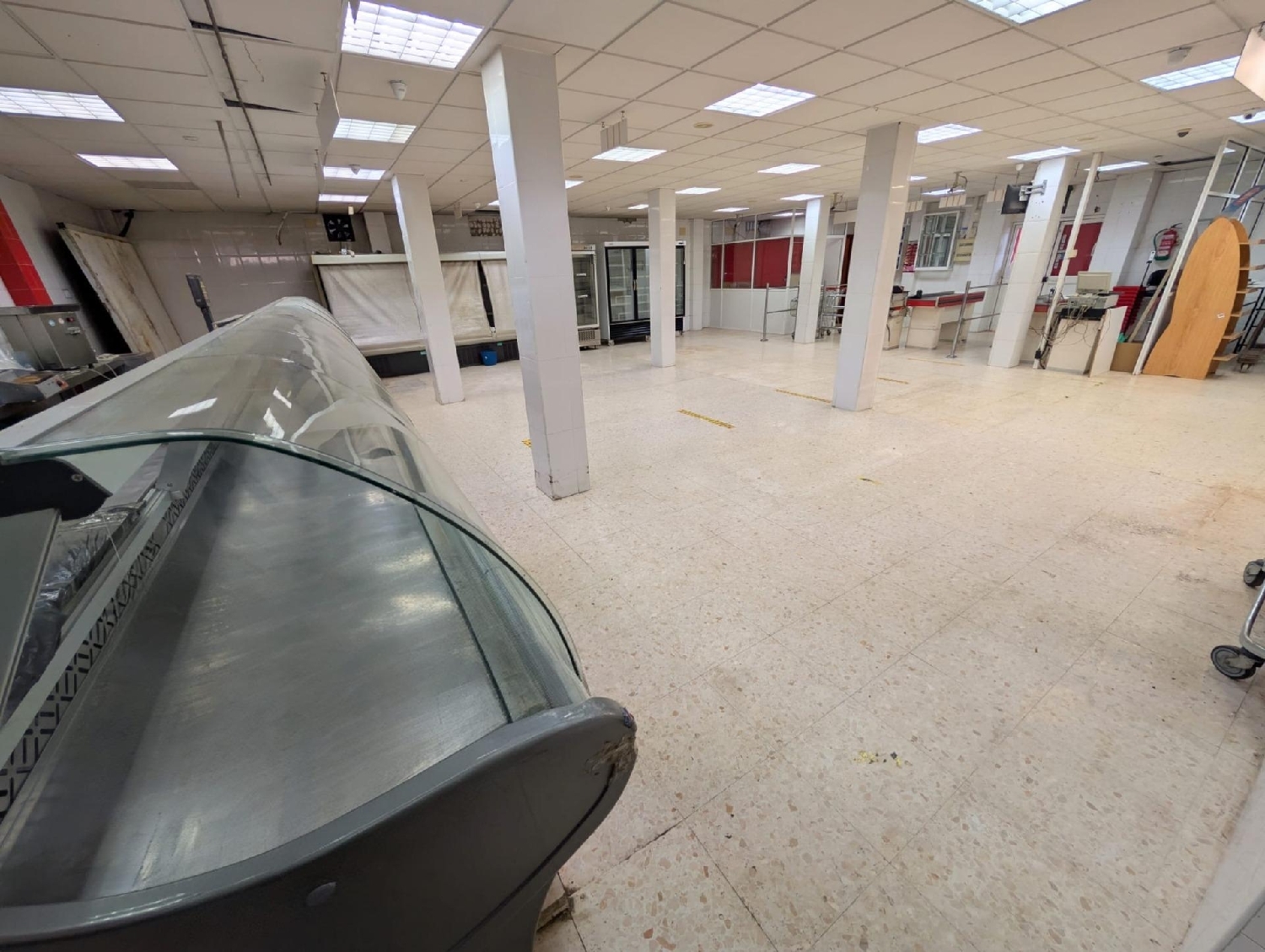  te koop bedrijfsruimte Sevilla La Nueva Sur 8