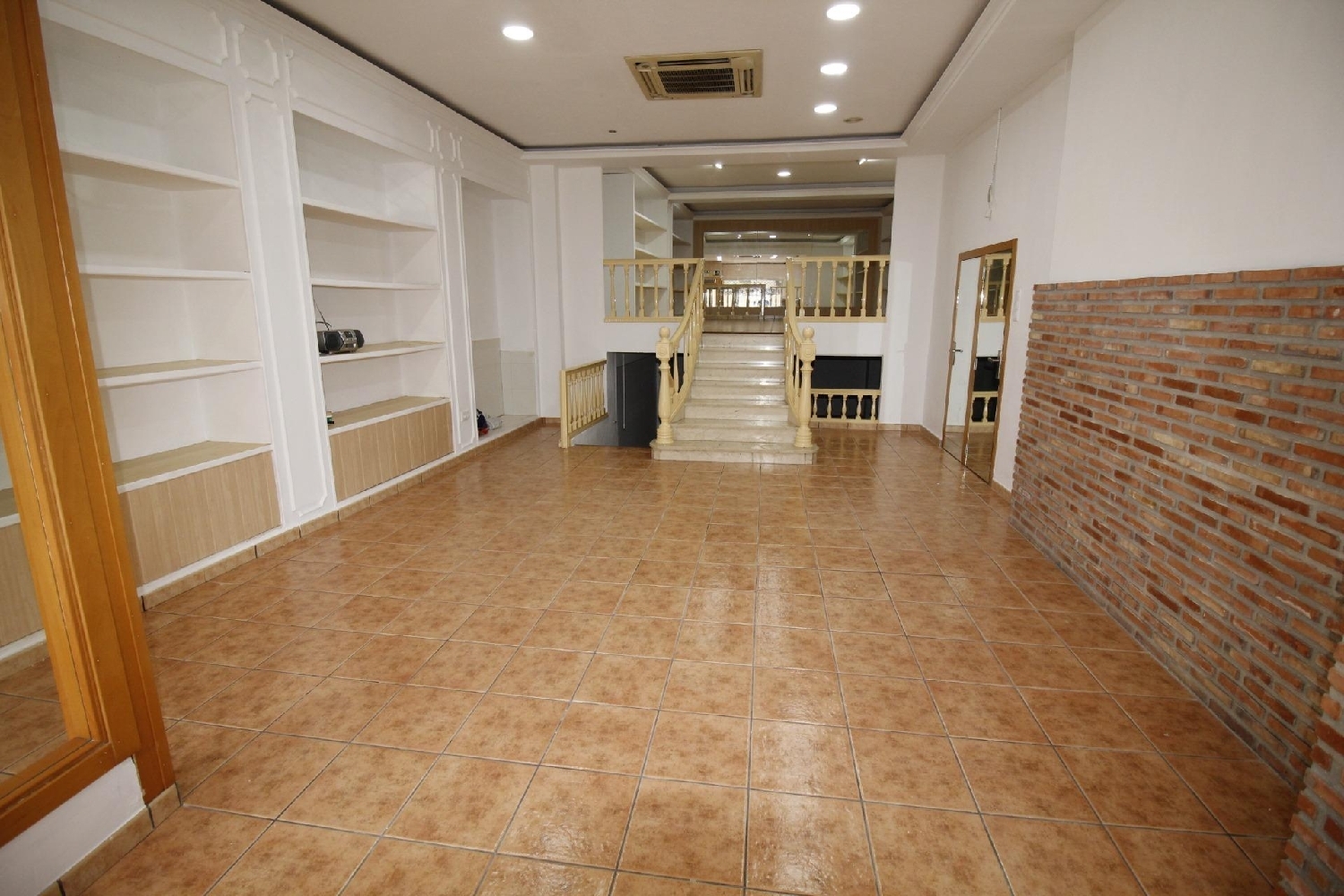  à vendre local commercial Tavernes De La Valldigna Safor 1