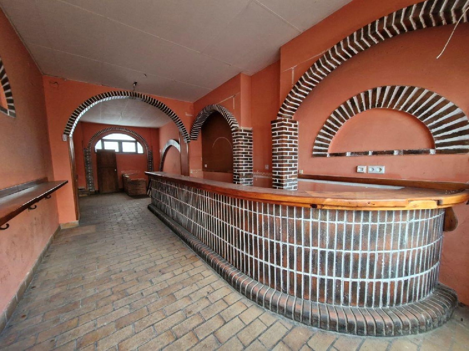  à vendre local commercial Torrelavega Besaya 1