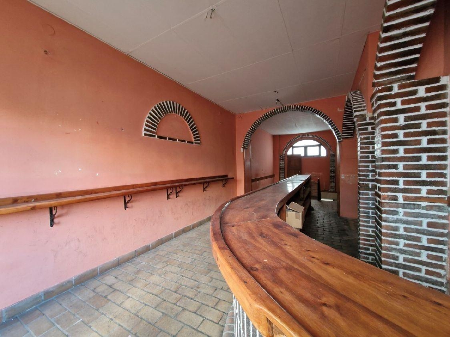  à vendre local commercial Torrelavega Besaya 3