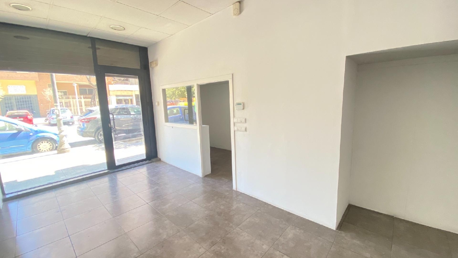  te koop bedrijfsruimte Valencia De Las Torres Campiña Sur 1