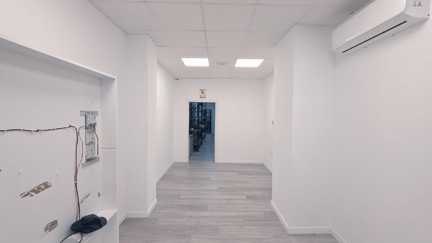  till salu lokal Valencia De Las Torres Campiña Sur 2