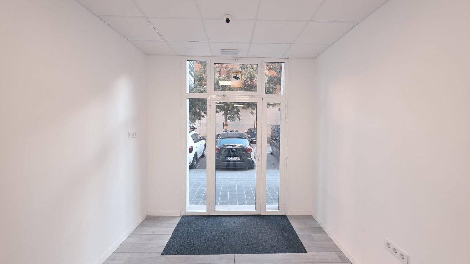  till salu lokal Valencia De Las Torres Campiña Sur 3