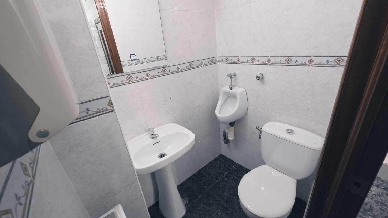  till salu lokal Valencia De Las Torres Campiña Sur 8