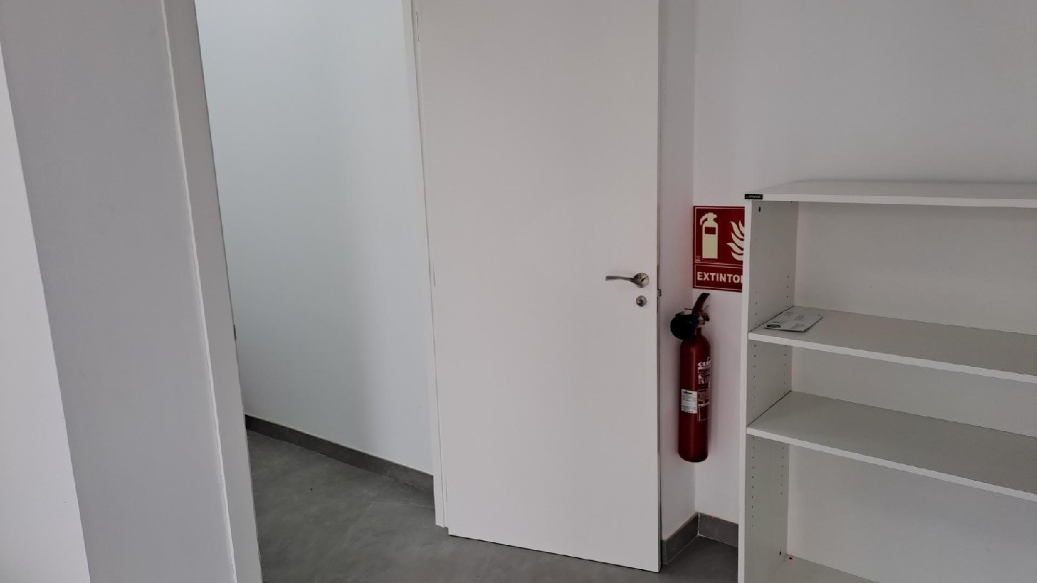 till salu lokal Valencia De Las Torres Campiña Sur 3