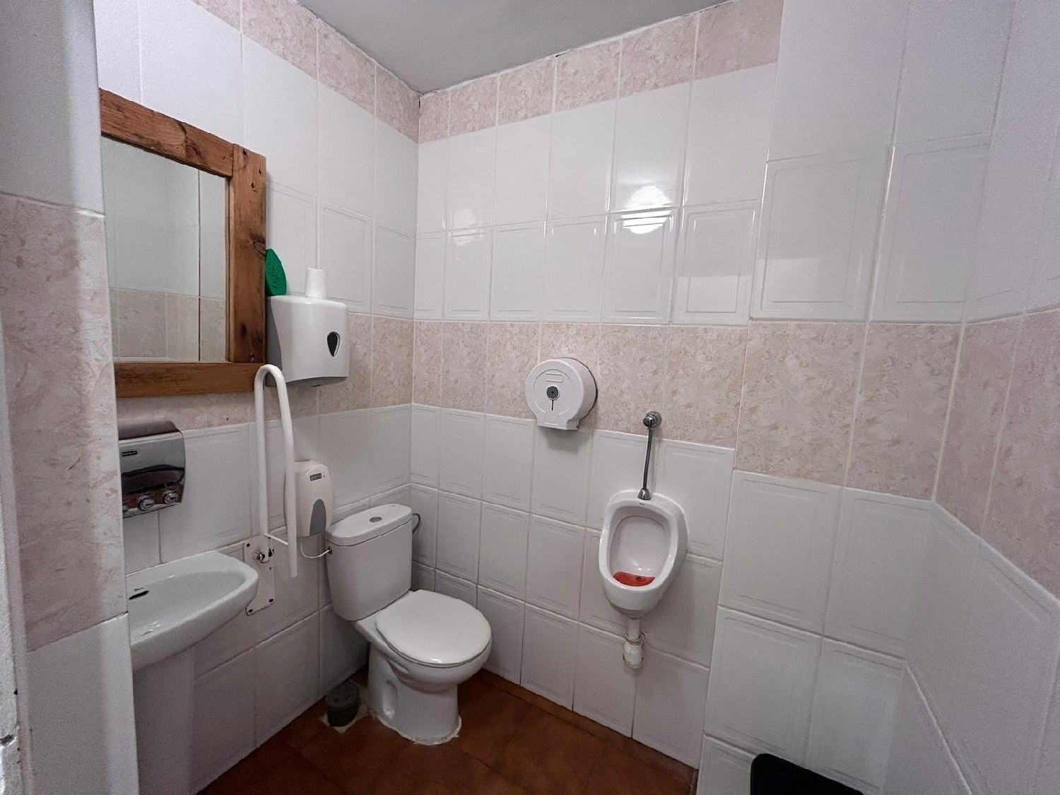  à vendre local commercial Valencia De Las Torres Campiña Sur 5