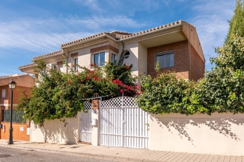 Huétor Vega Vega De Granada twee-onder-een-kapwoning foto 6334999