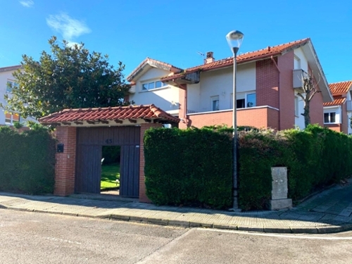 Mortera Comarca De Santander parhus foto 6335746