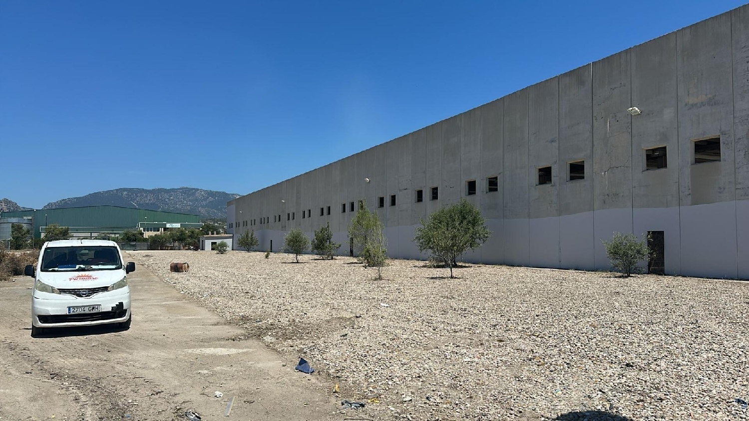  for sale shop Bunyola Tramuntana 3