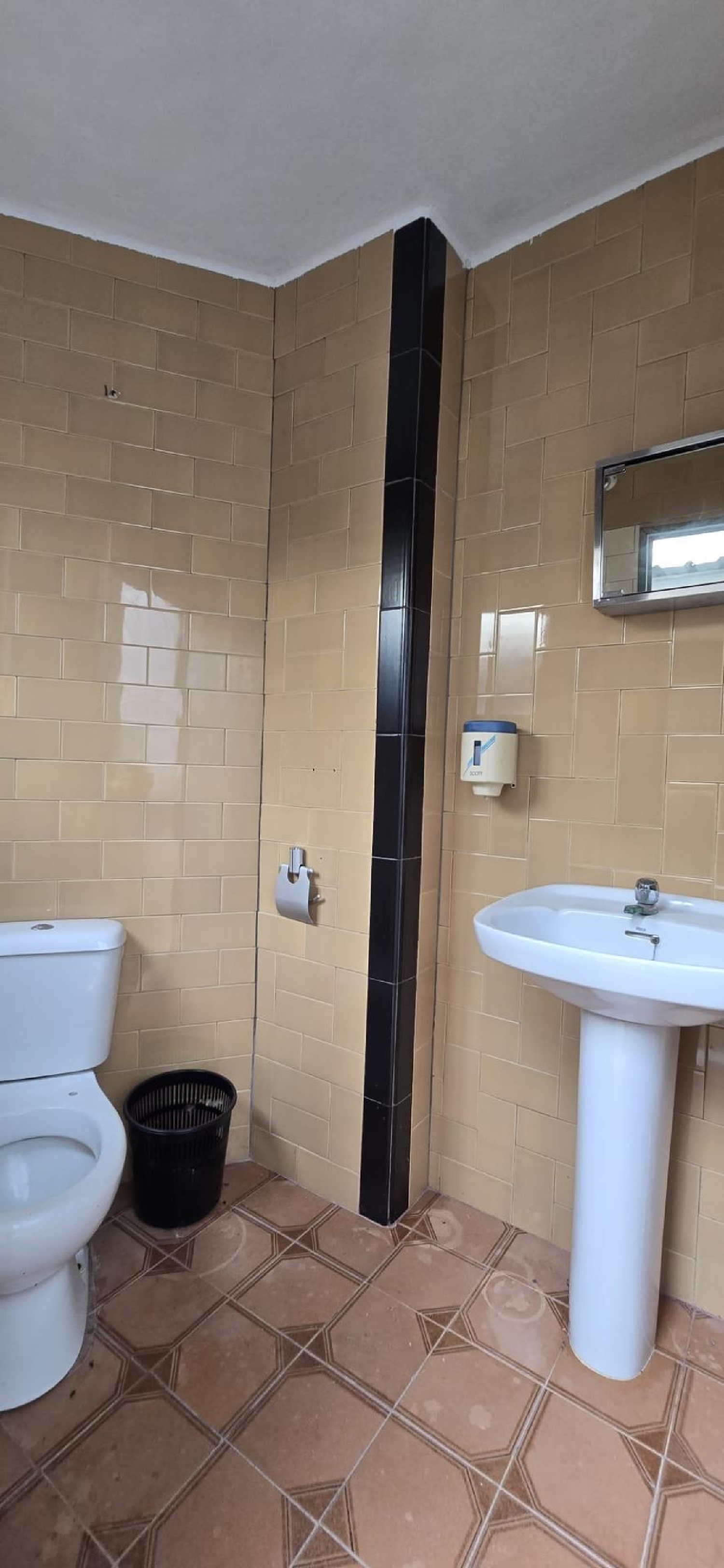  till salu butik Camp De Lliria Camp De Túria 6