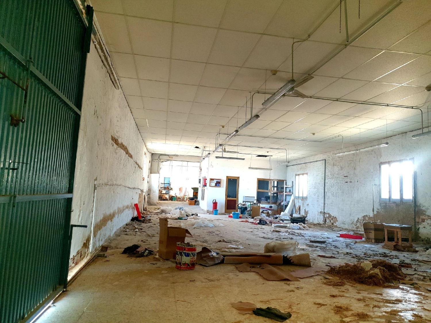  till salu butik Crevillent Baix Vinalopó 2