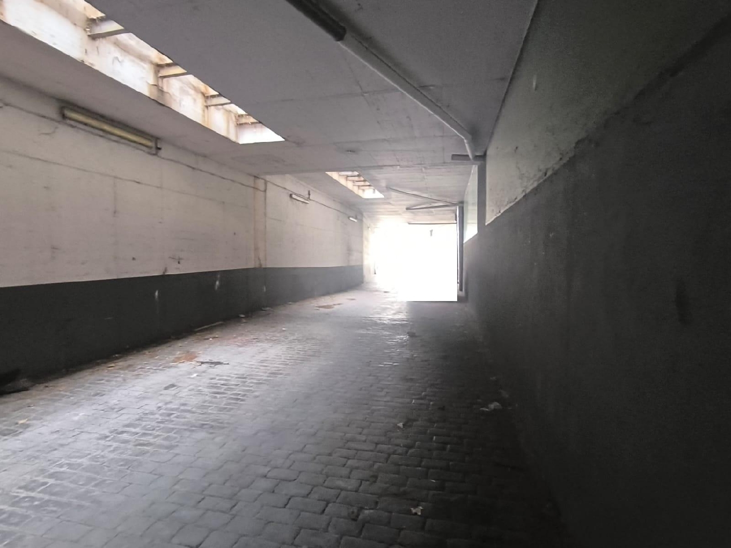  te koop winkel Manresa Bages 5