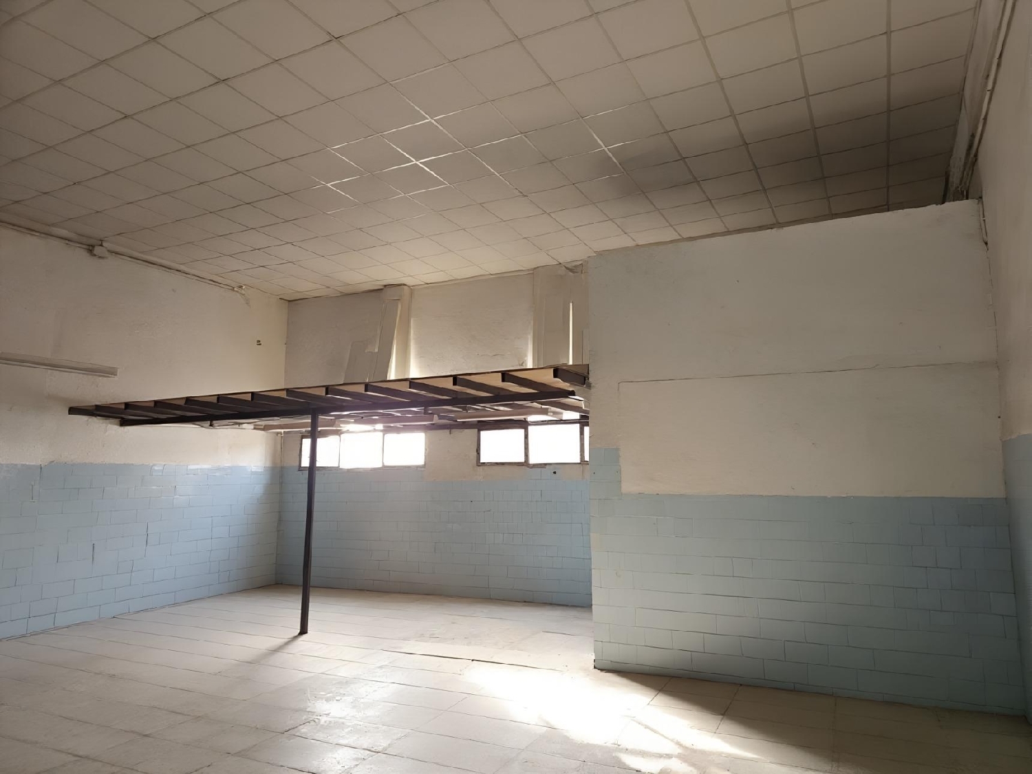  for sale shop Monóvar Vinalopó Mitjà 1