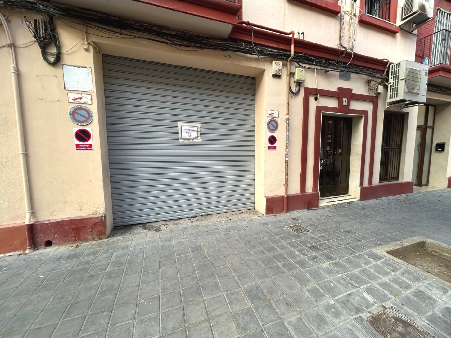 for sale shop Valencia De Las Torres Campiña Sur 2