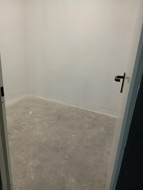 Burjassot Horta Nord storeroom foto 6335973