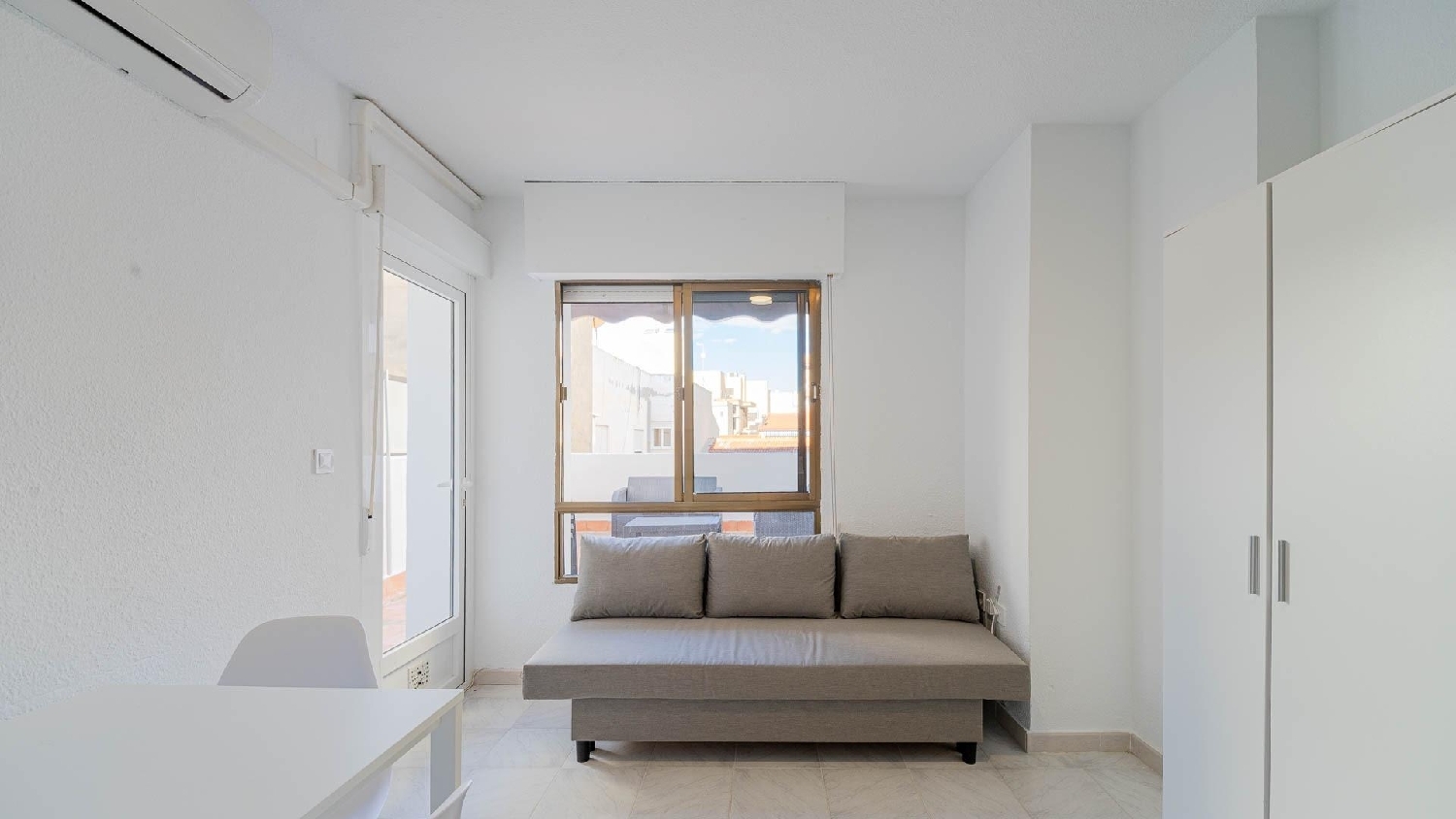  te koop studio Torrevieja Baix Segura 2