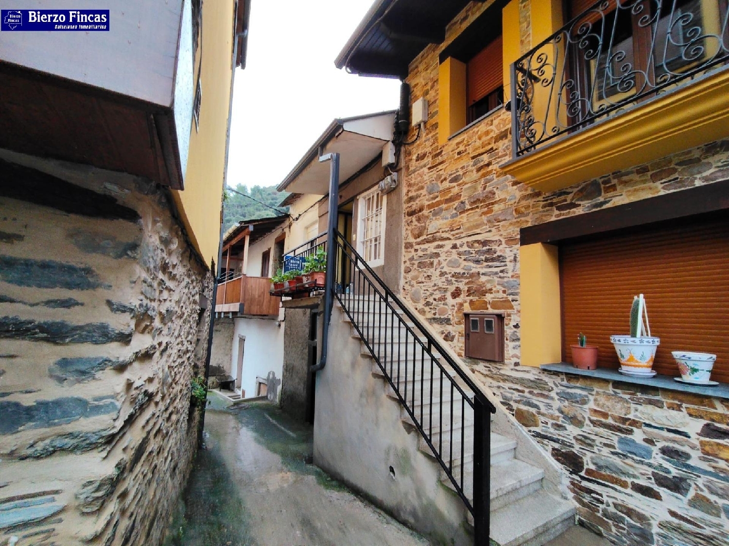  for sale terraced house Puente De Domingo Flórez Bierzo (El) 2
