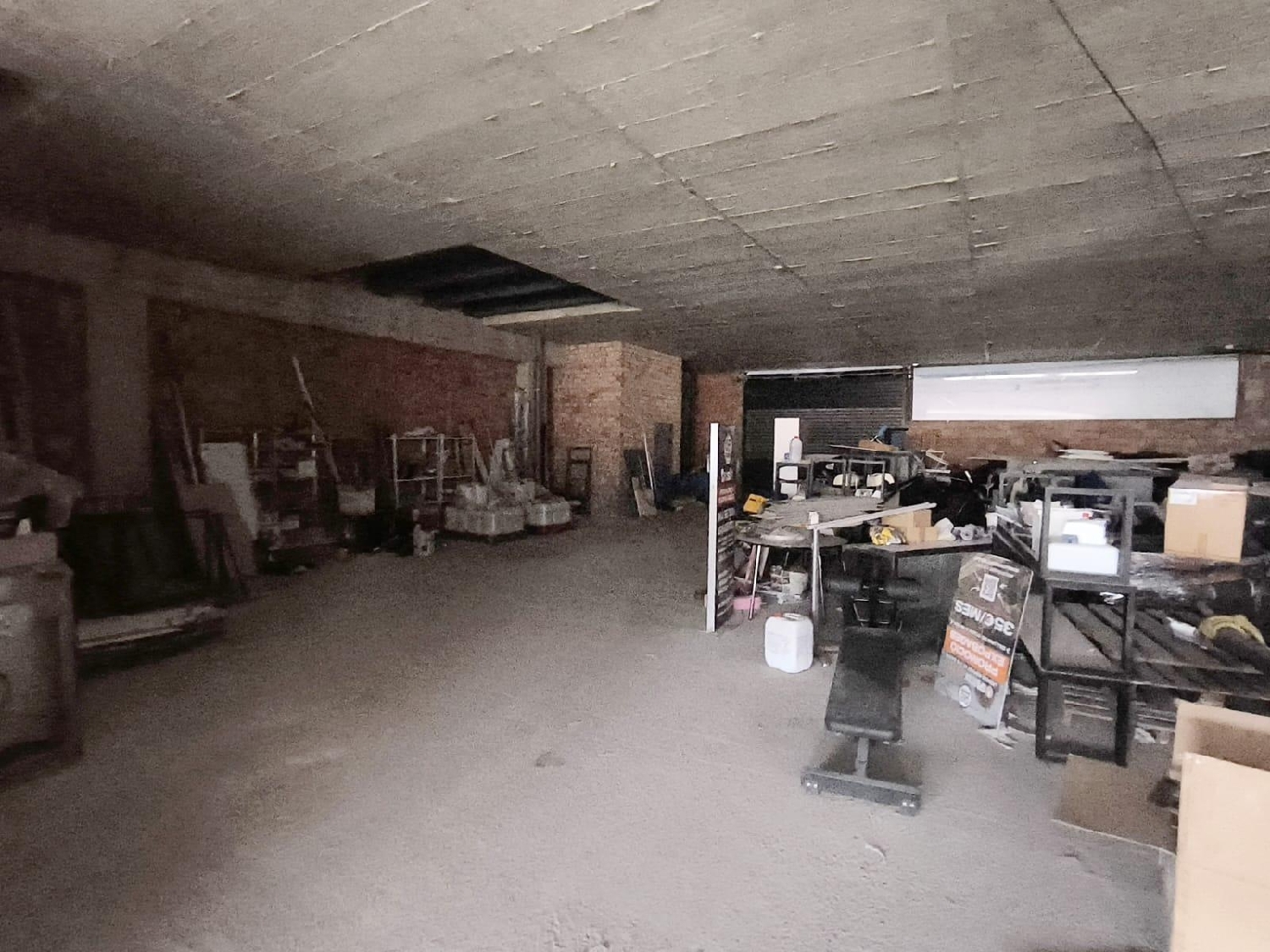  te koop winkel Manresa Bages 2