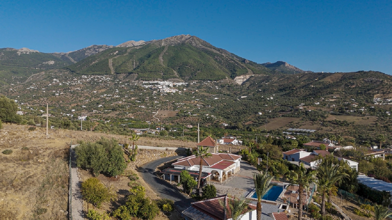  till salu villa Alcaucín Axarquía 8