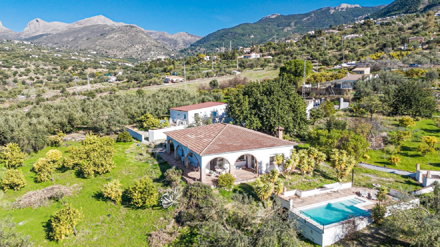 till salu villa Alcaucín Axarquía 2