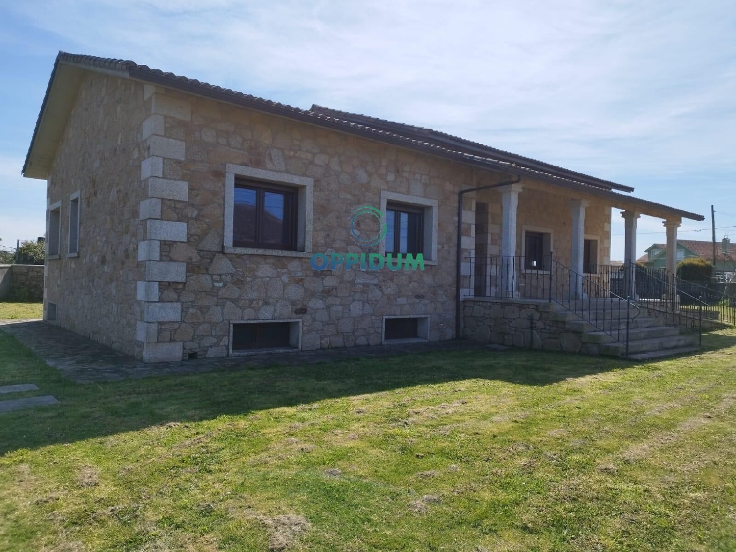  for sale villa Cambre Bergantiños 5