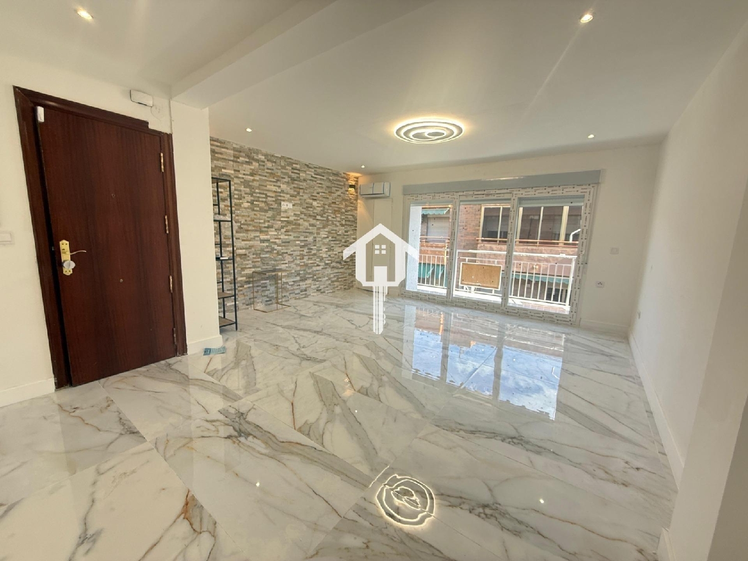  till salu lägenhet Alicante Centro 03001 Alacantí 2