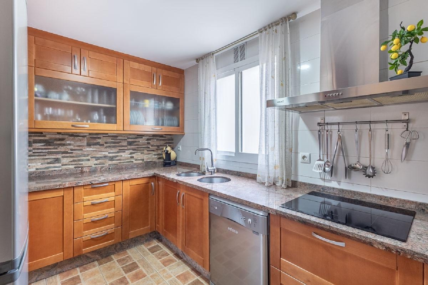  till salu lägenhet Barrio De Granada Alacantí 7