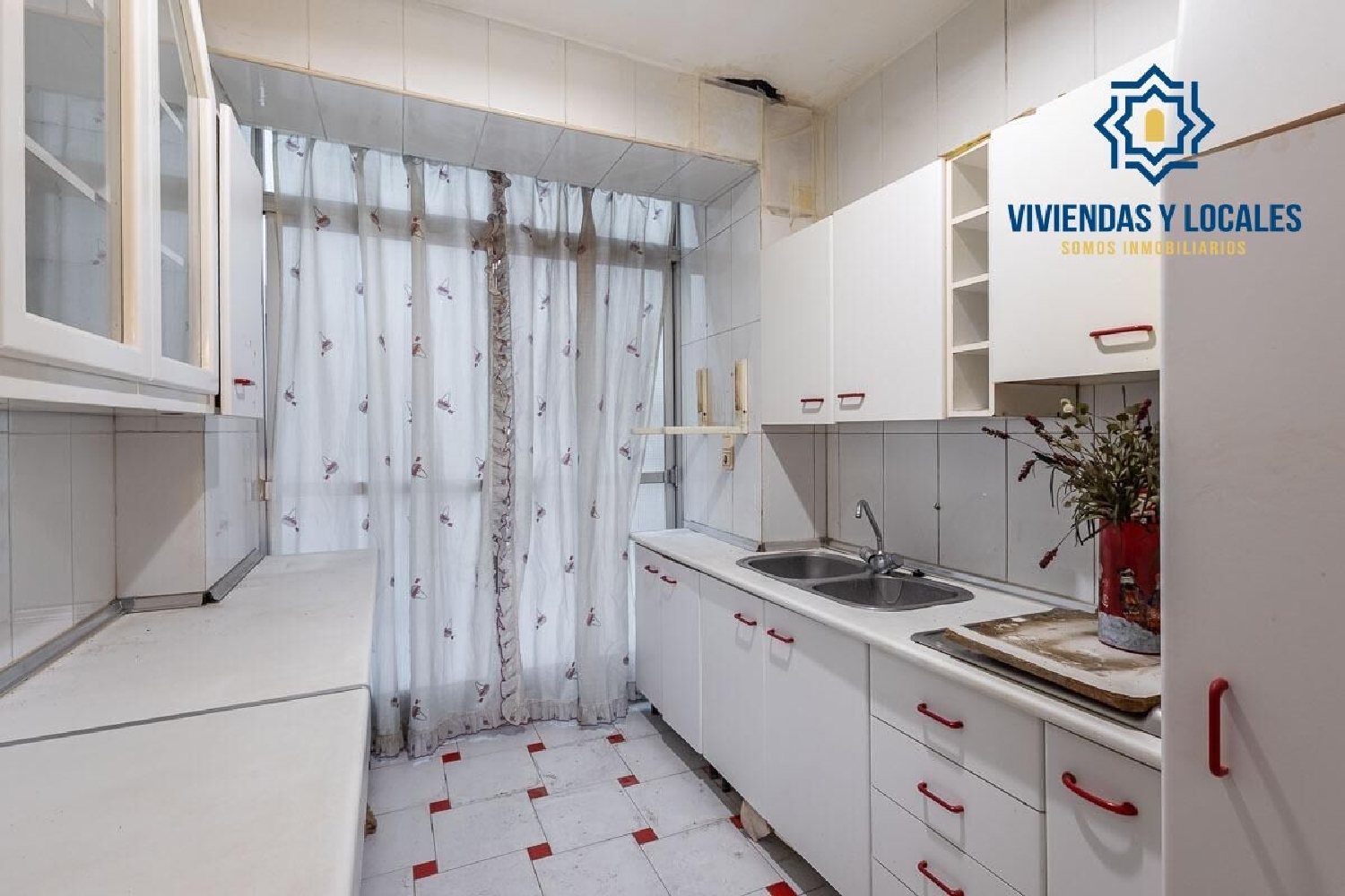  till salu lägenhet Barrio De Granada Alacantí 5
