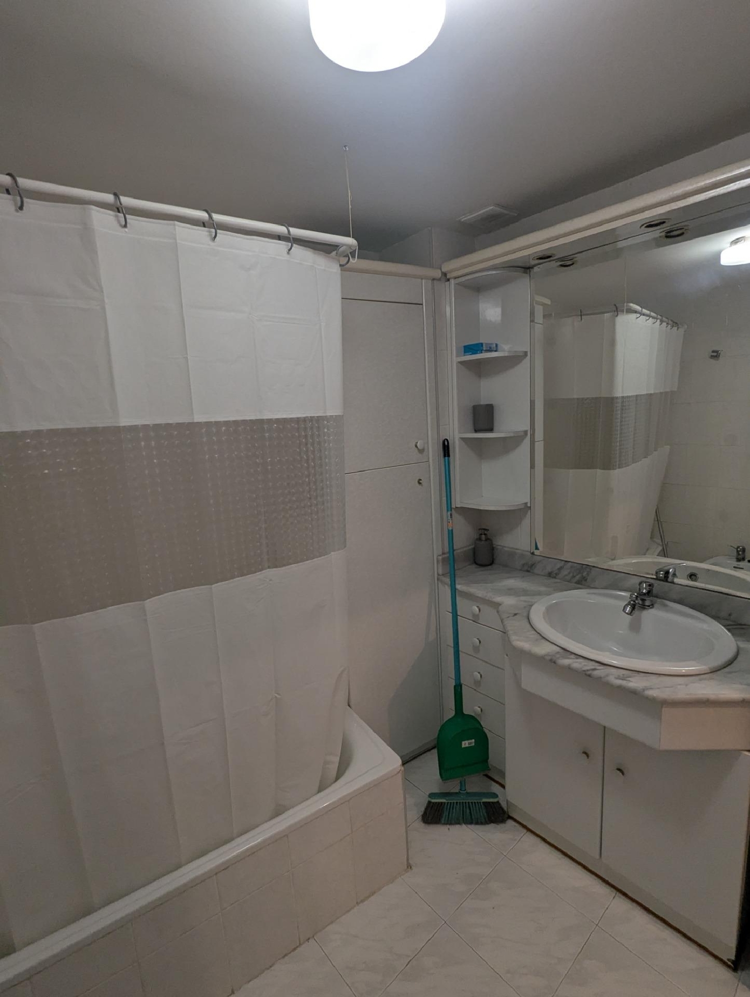 till salu lägenhet Carcarosa Caudal 8