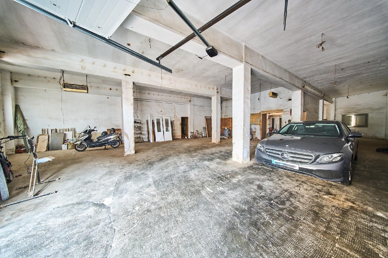  à vendre batiment Baza Baza 6