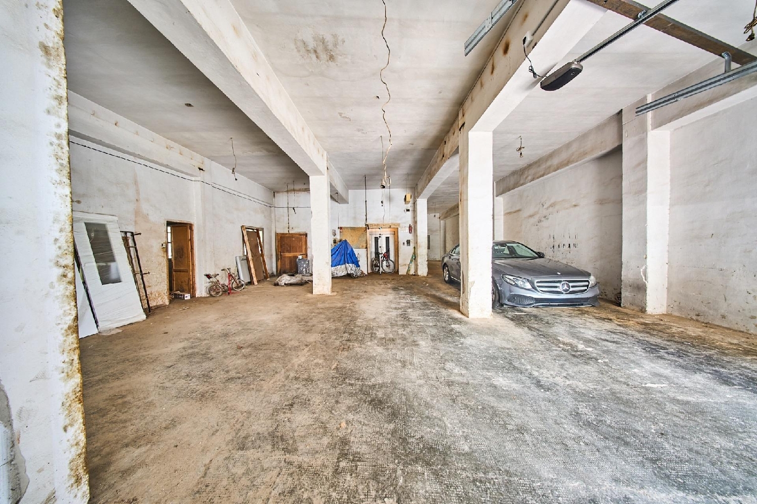  à vendre batiment Baza Baza 5