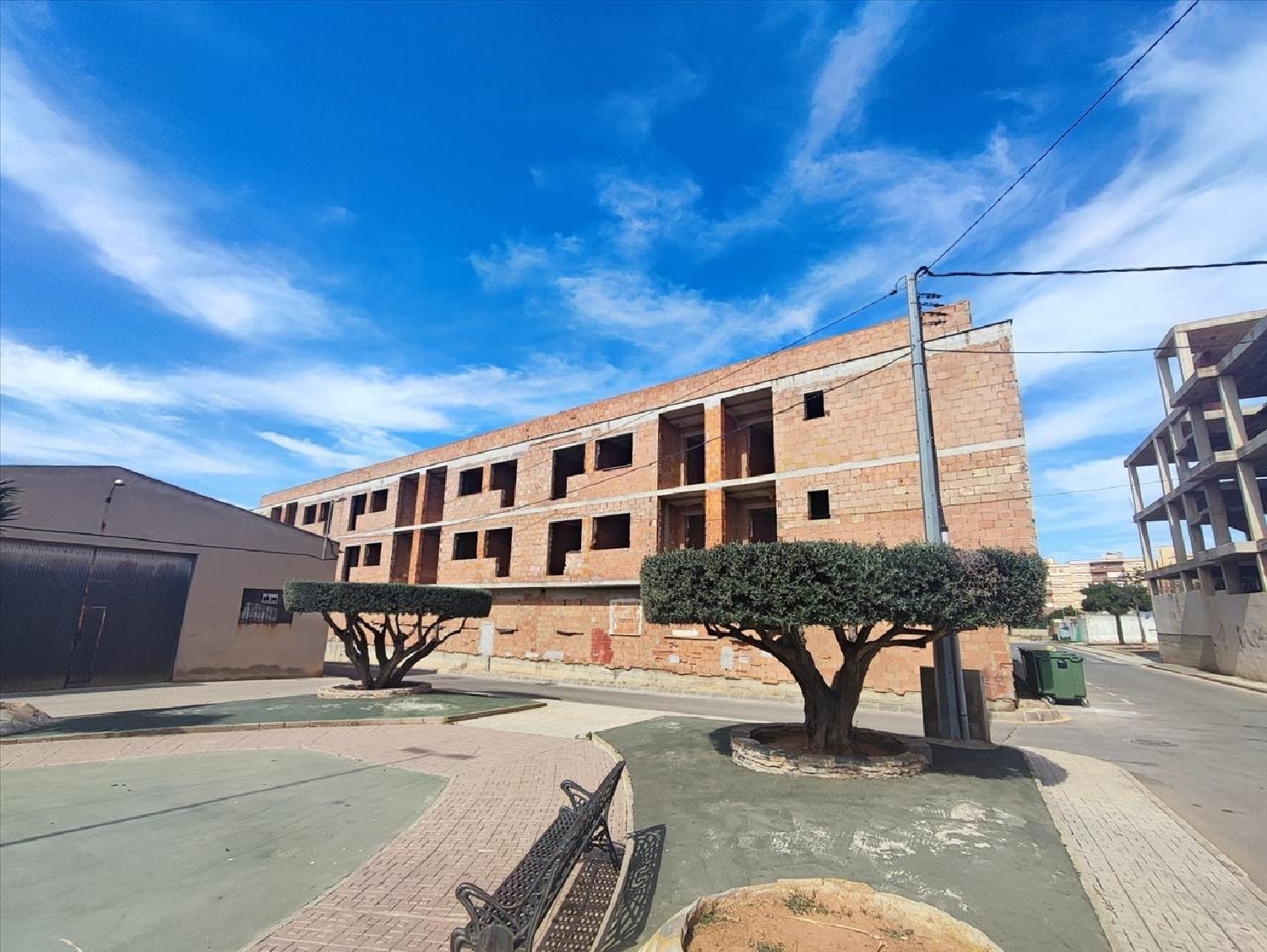  te koop gebouw Comunión Añana 1