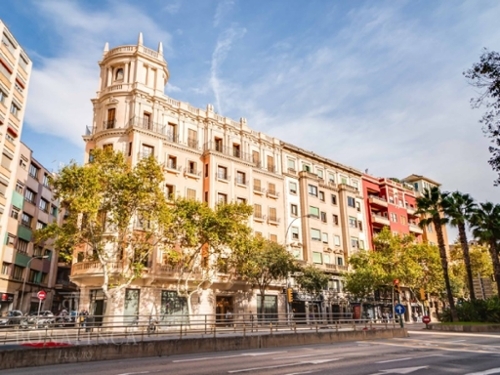 Estacio Nord Comtat gebouw foto 6343393