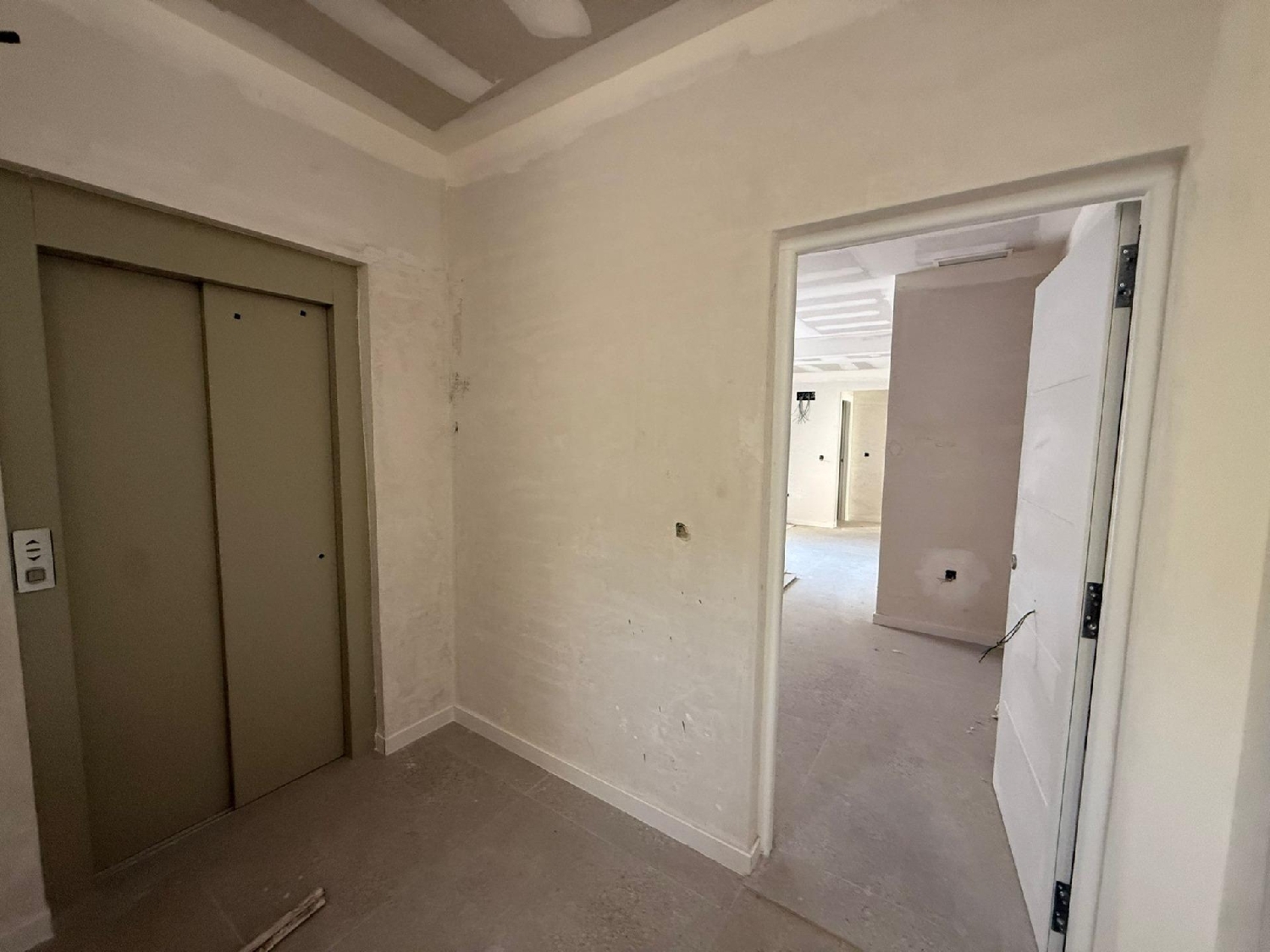 till salu bottenvåning Comunión Añana 8