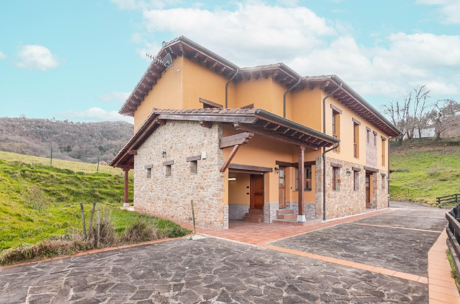  en venta casa Nava Oviedo 3