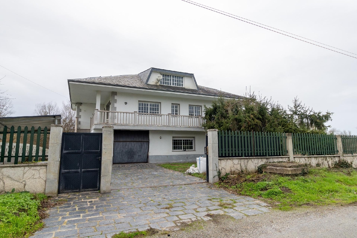  till salu hus Soberron Oriente 1