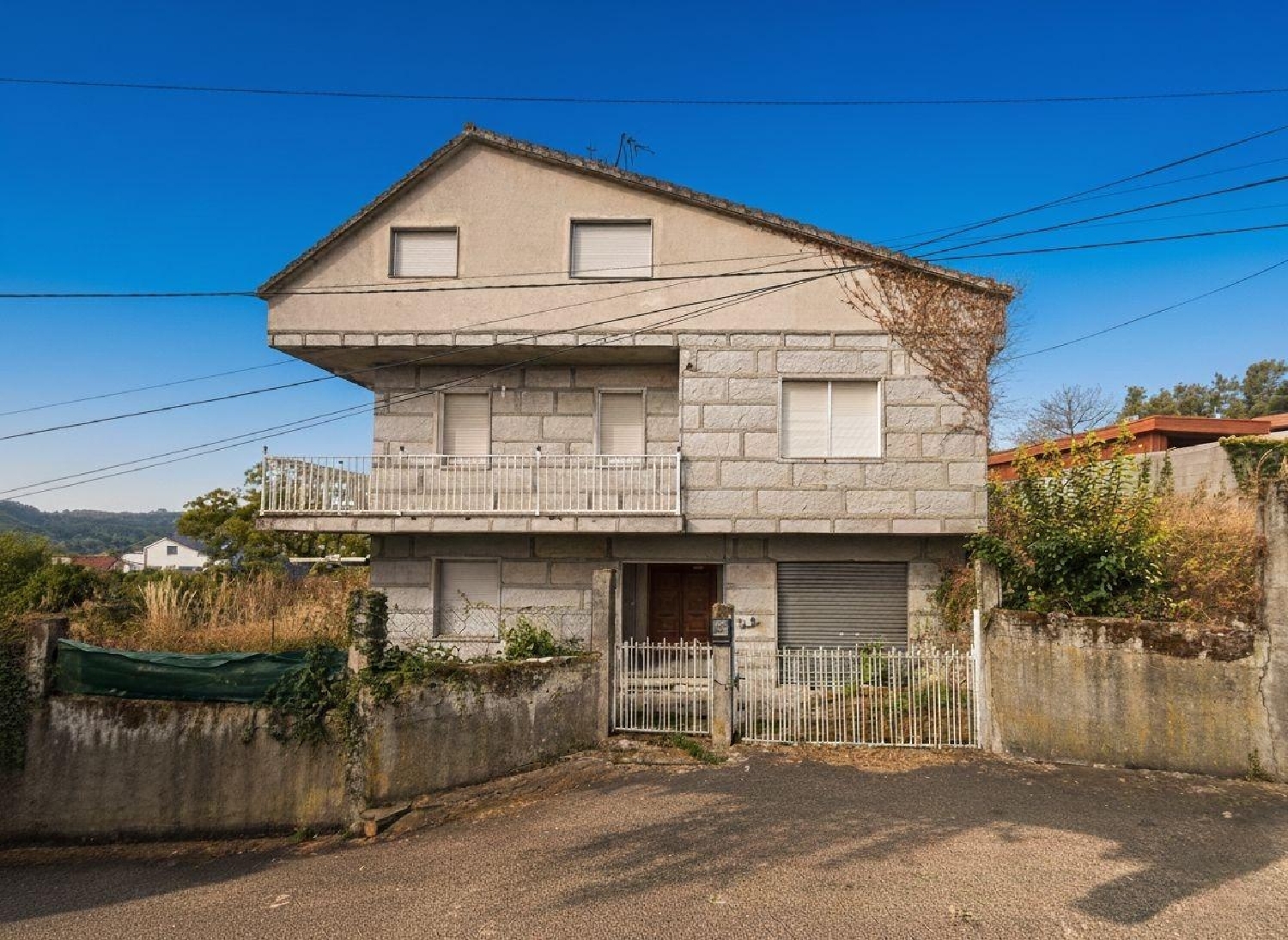  till salu hus Toén Ourense 1