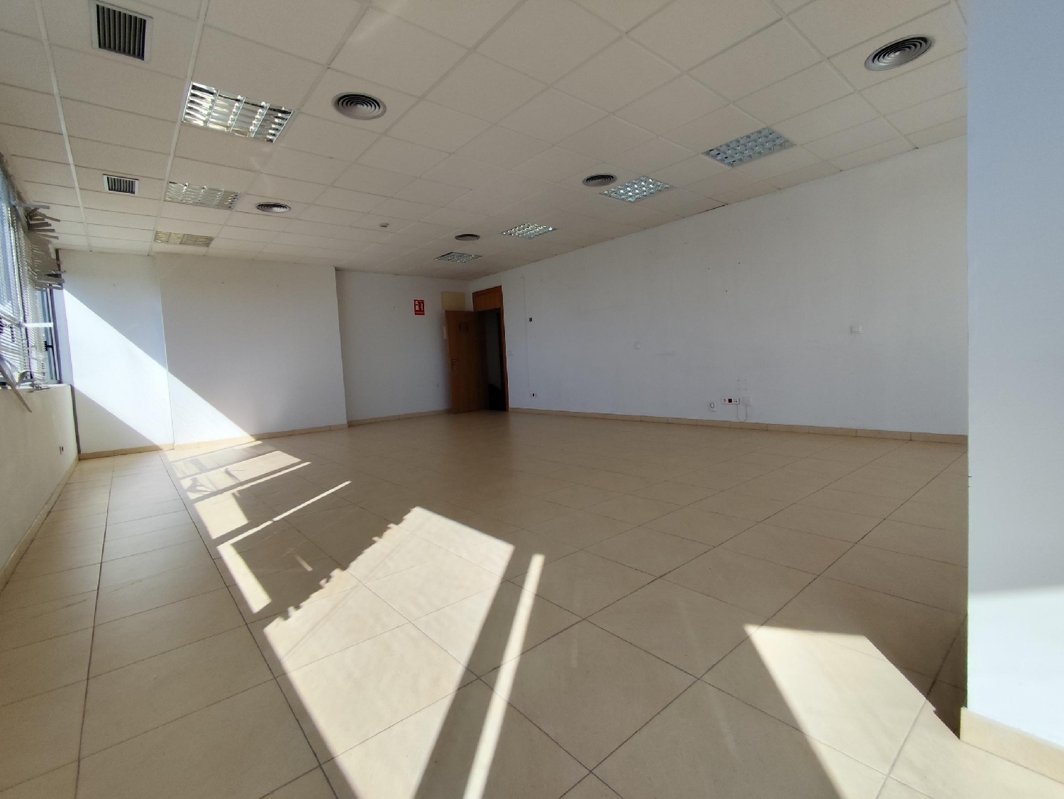  te koop kantoor Sevilla La Nueva Sur 2