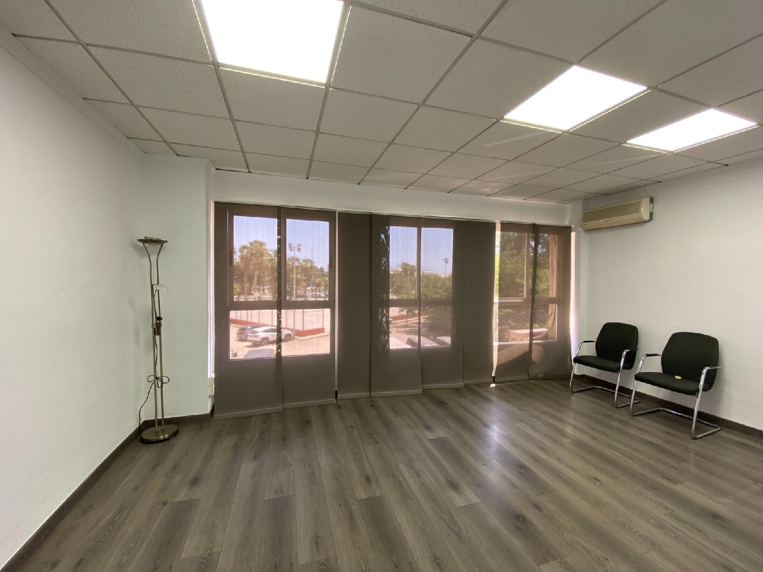  till salu kontor Valencia De Las Torres Campiña Sur 3