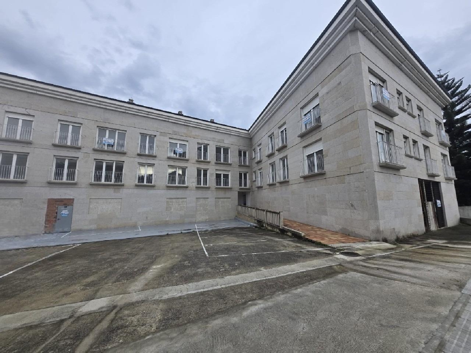  till salu parkering Barreiros Barcala 3