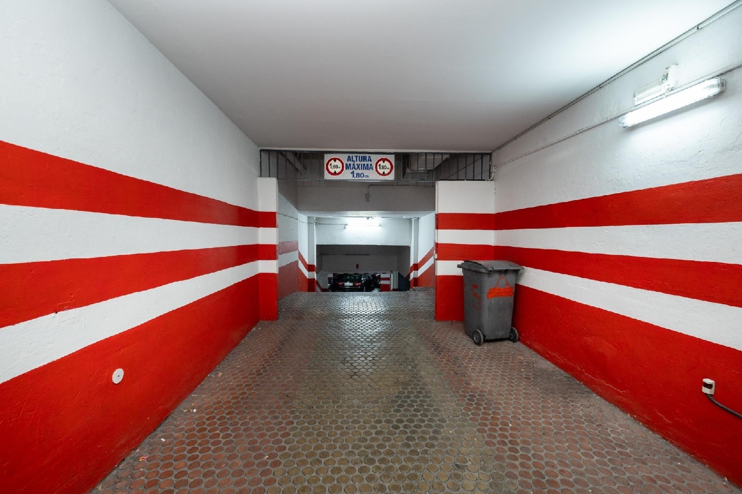  en venta parking Barrio De Granada Alacantí 6